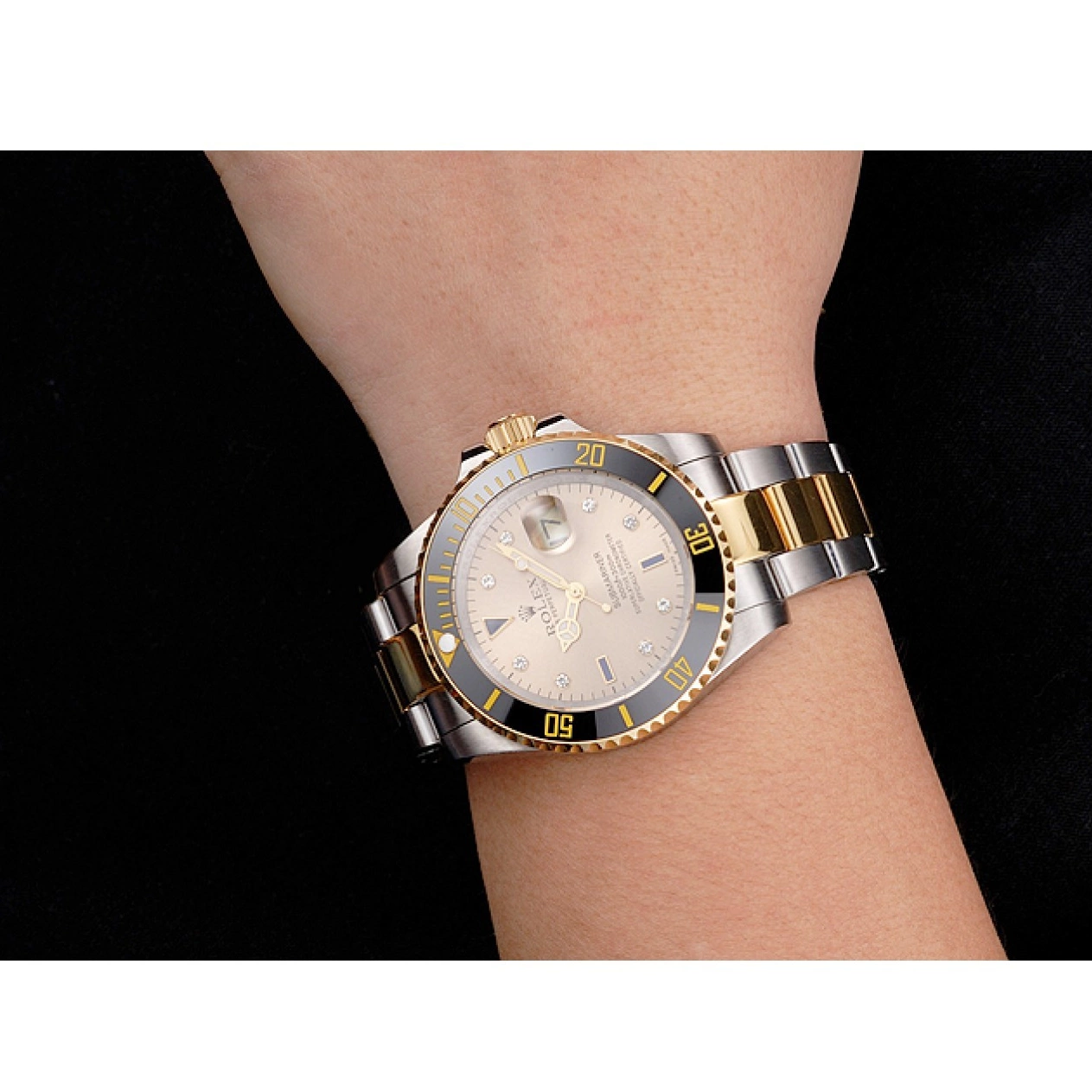 AAA replica watch Markings Gold Black Dial Tone Gold Two Submariner Diamond Bezel Swiss Steel Rolex Bracelet 0818